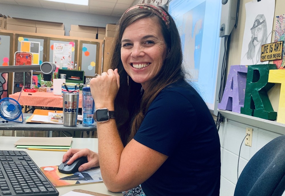 Teacher Spotlight: Art teacher Kandace Potter finds ways to stay positive during Distance-Learning